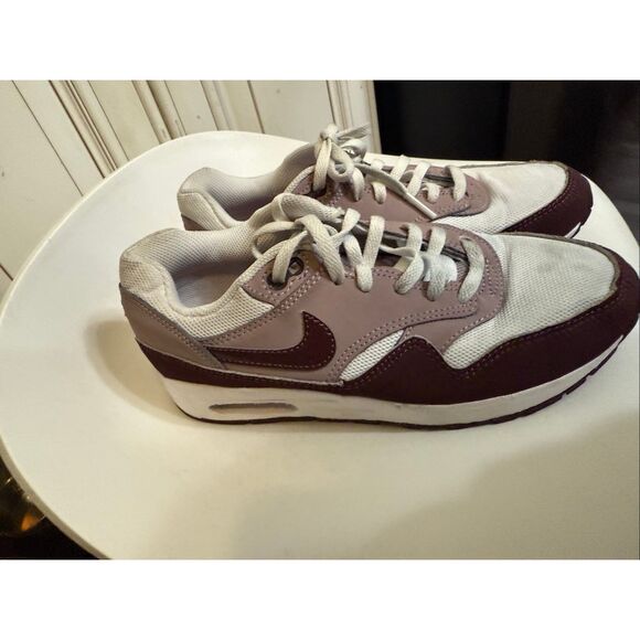 Nike Kids Air Max 1 GS Athletic Sneakers Light Violet Burgundy Crush Size 5Y - Picture 2 of 9